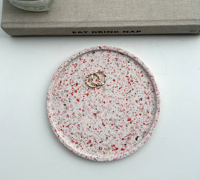 Edged Circle Tray