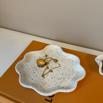 Kyma Tray