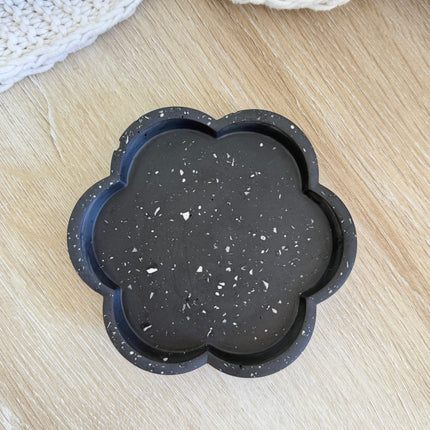 Flower Trinket Dish - Reverse Oreo