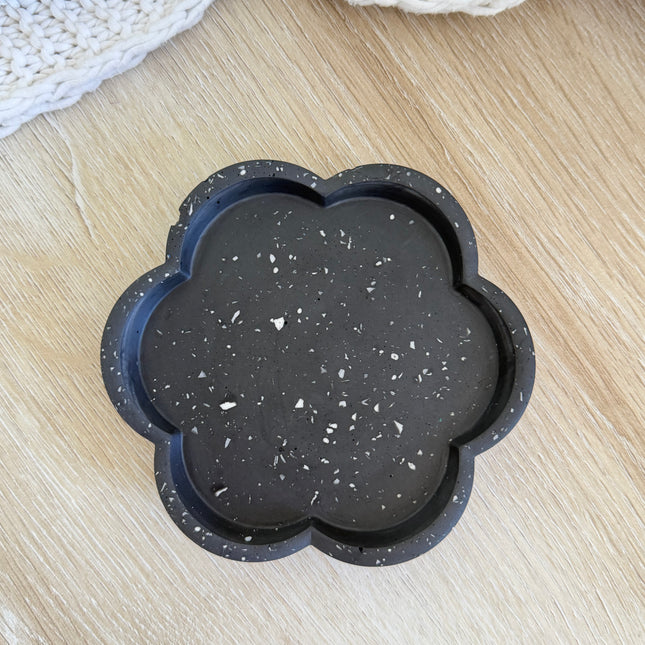 Flower Trinket Dish - Reverse Oreo