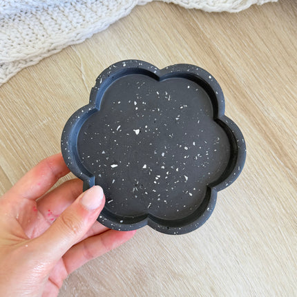 Flower Trinket Dish - Reverse Oreo