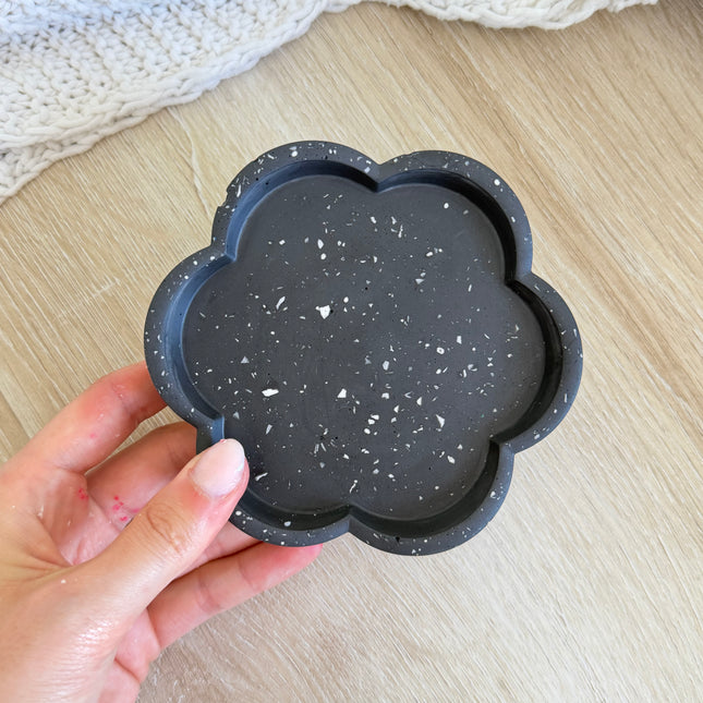Flower Trinket Dish - Reverse Oreo