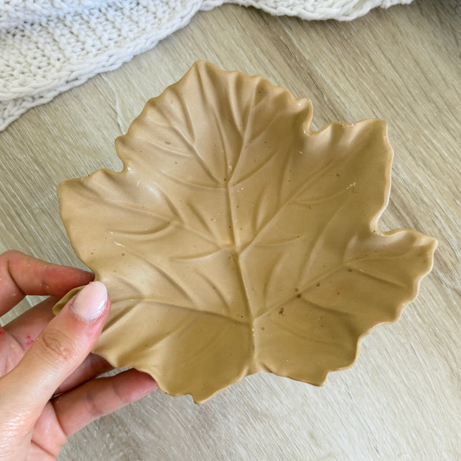 Leaf Trinket Dish - Nude