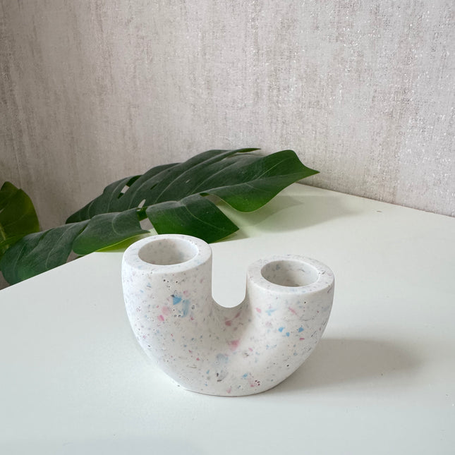 Curve Candle Holder - White with Pink & Blue Chips